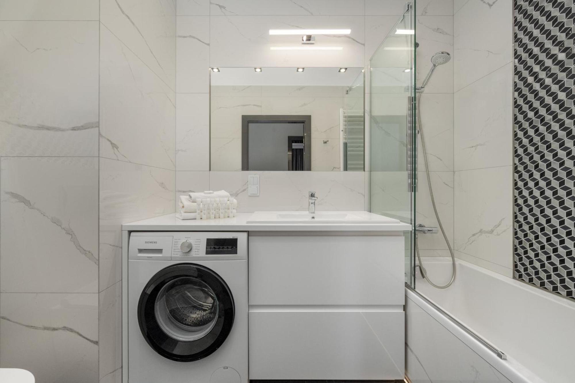 Luksusowy Apartament Z 3 Sypialniami, Klimatyzacja, Parkingiem I Biurkiem We Wroclawiu By Renters Prestige 외부 사진