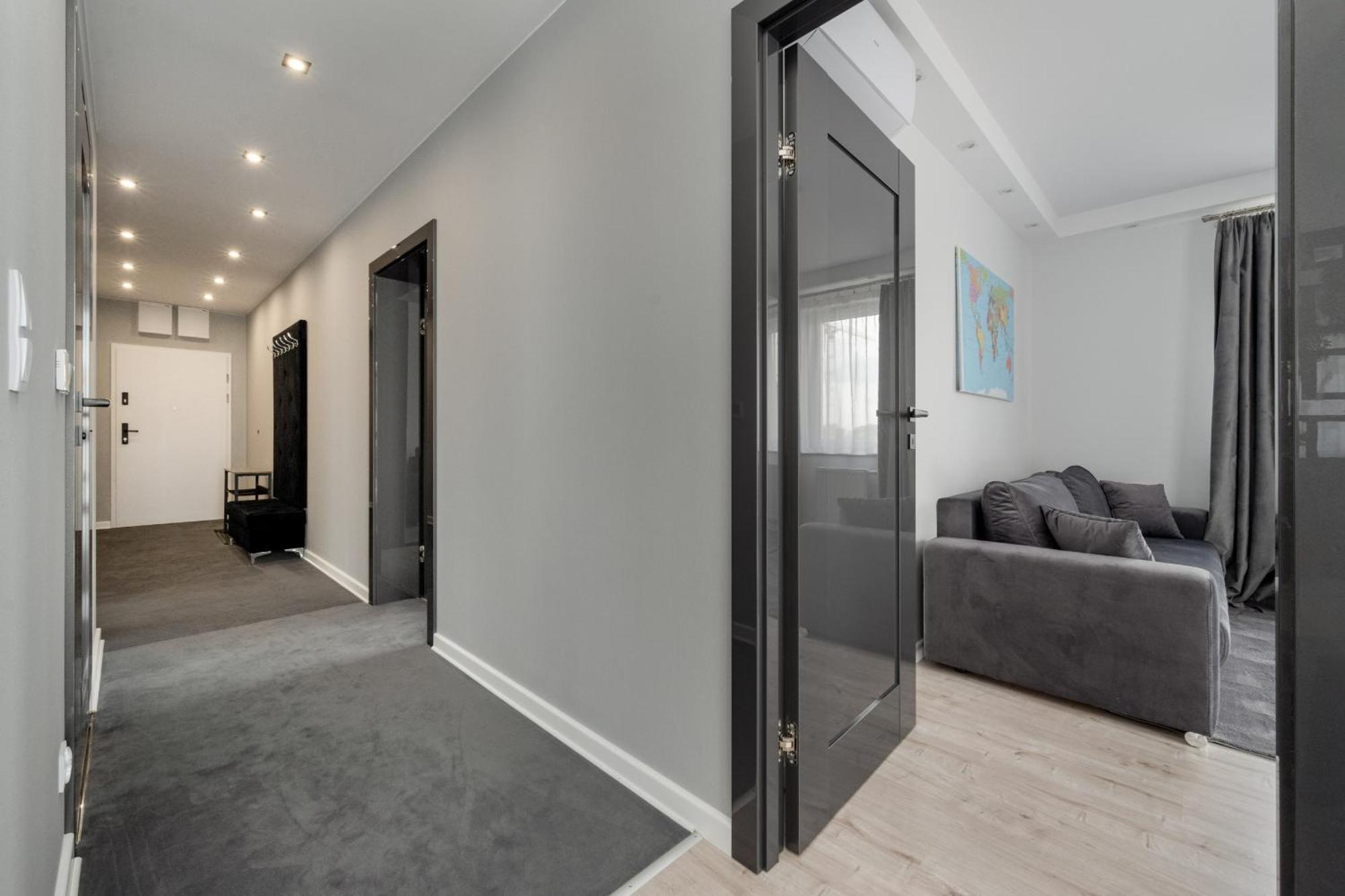 Luksusowy Apartament Z 3 Sypialniami, Klimatyzacja, Parkingiem I Biurkiem We Wroclawiu By Renters Prestige 외부 사진