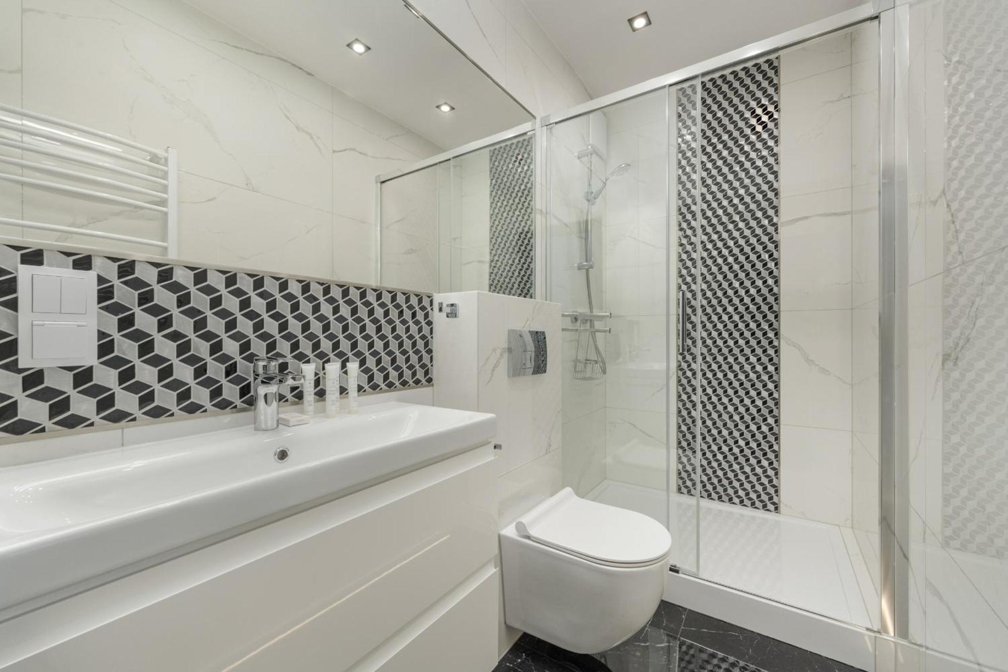 Luksusowy Apartament Z 3 Sypialniami, Klimatyzacja, Parkingiem I Biurkiem We Wroclawiu By Renters Prestige 외부 사진