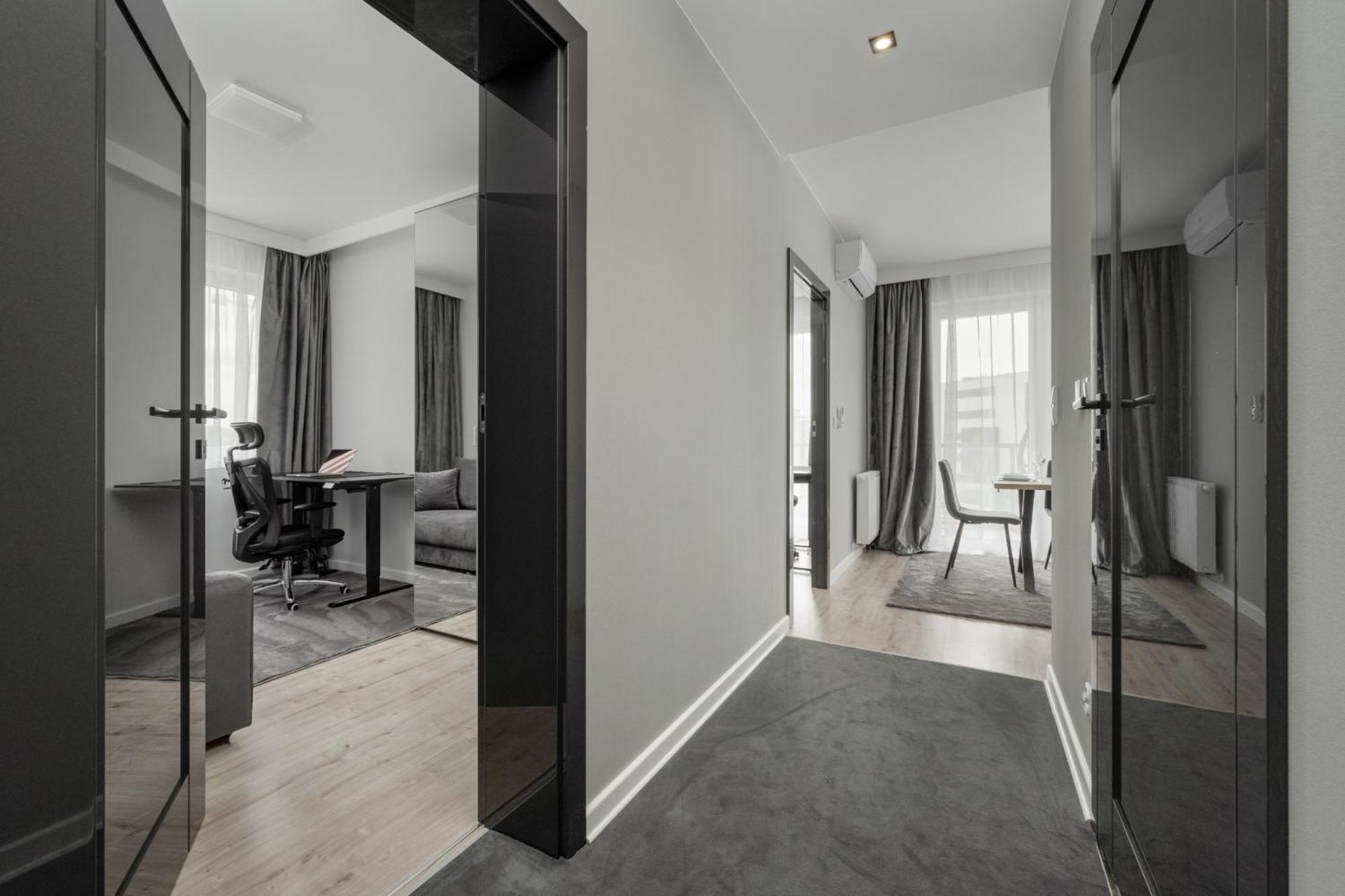 Luksusowy Apartament Z 3 Sypialniami, Klimatyzacja, Parkingiem I Biurkiem We Wroclawiu By Renters Prestige 외부 사진