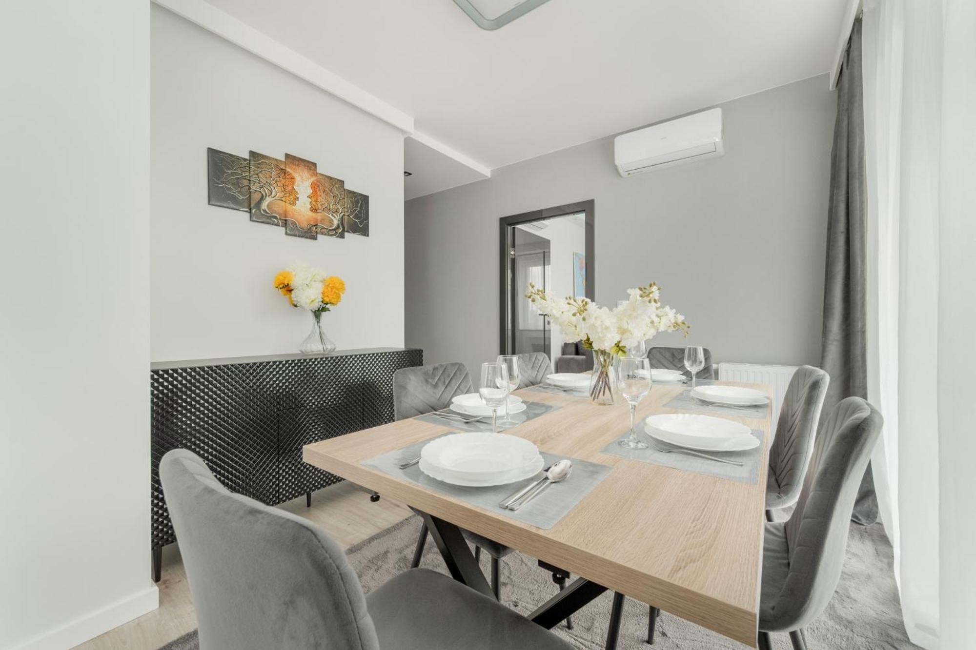Luksusowy Apartament Z 3 Sypialniami, Klimatyzacja, Parkingiem I Biurkiem We Wroclawiu By Renters Prestige 외부 사진