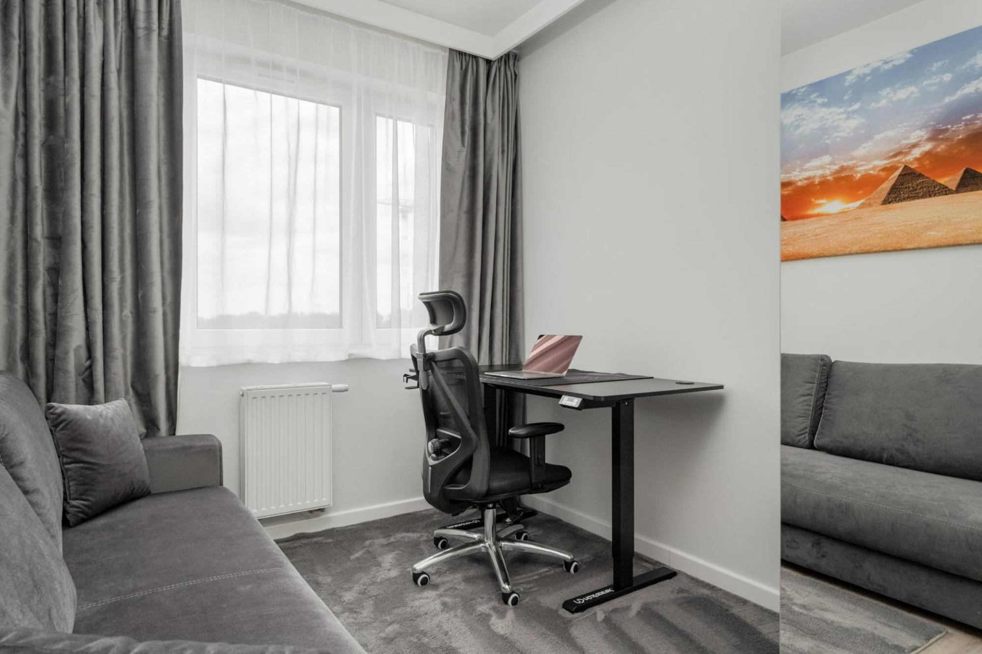 Luksusowy Apartament Z 3 Sypialniami, Klimatyzacja, Parkingiem I Biurkiem We Wroclawiu By Renters Prestige 외부 사진