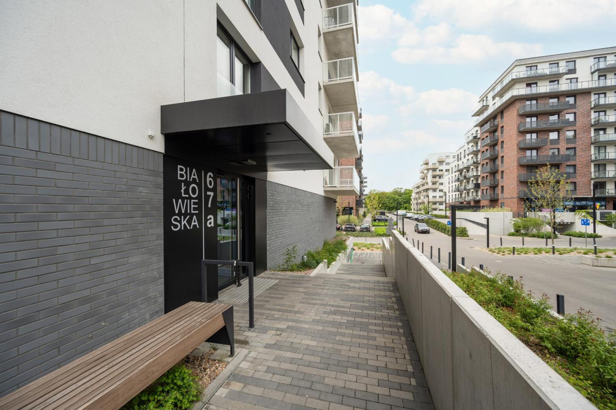 Luksusowy Apartament Z 3 Sypialniami, Klimatyzacja, Parkingiem I Biurkiem We Wroclawiu By Renters Prestige 외부 사진