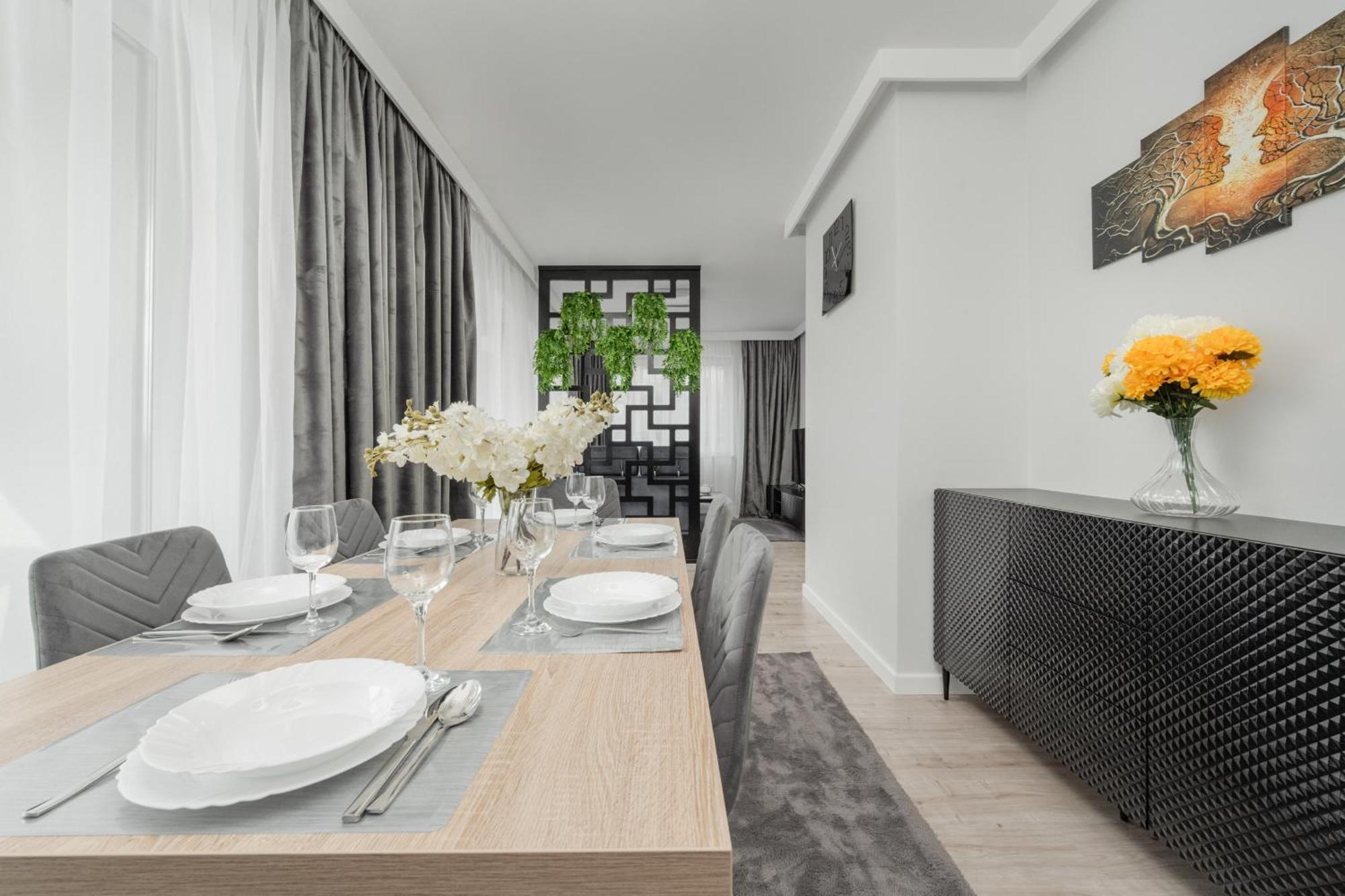 Luksusowy Apartament Z 3 Sypialniami, Klimatyzacja, Parkingiem I Biurkiem We Wroclawiu By Renters Prestige 외부 사진