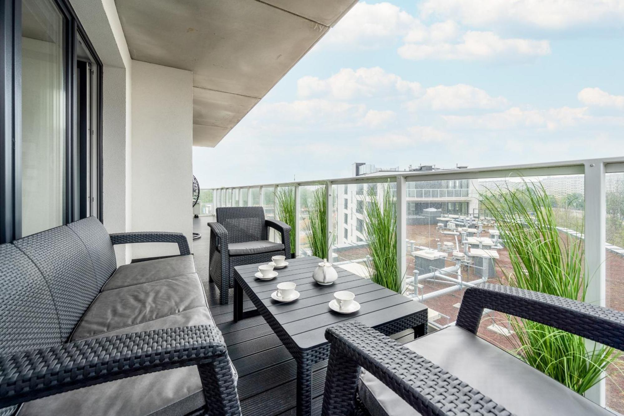 Luksusowy Apartament Z 3 Sypialniami, Klimatyzacja, Parkingiem I Biurkiem We Wroclawiu By Renters Prestige 외부 사진