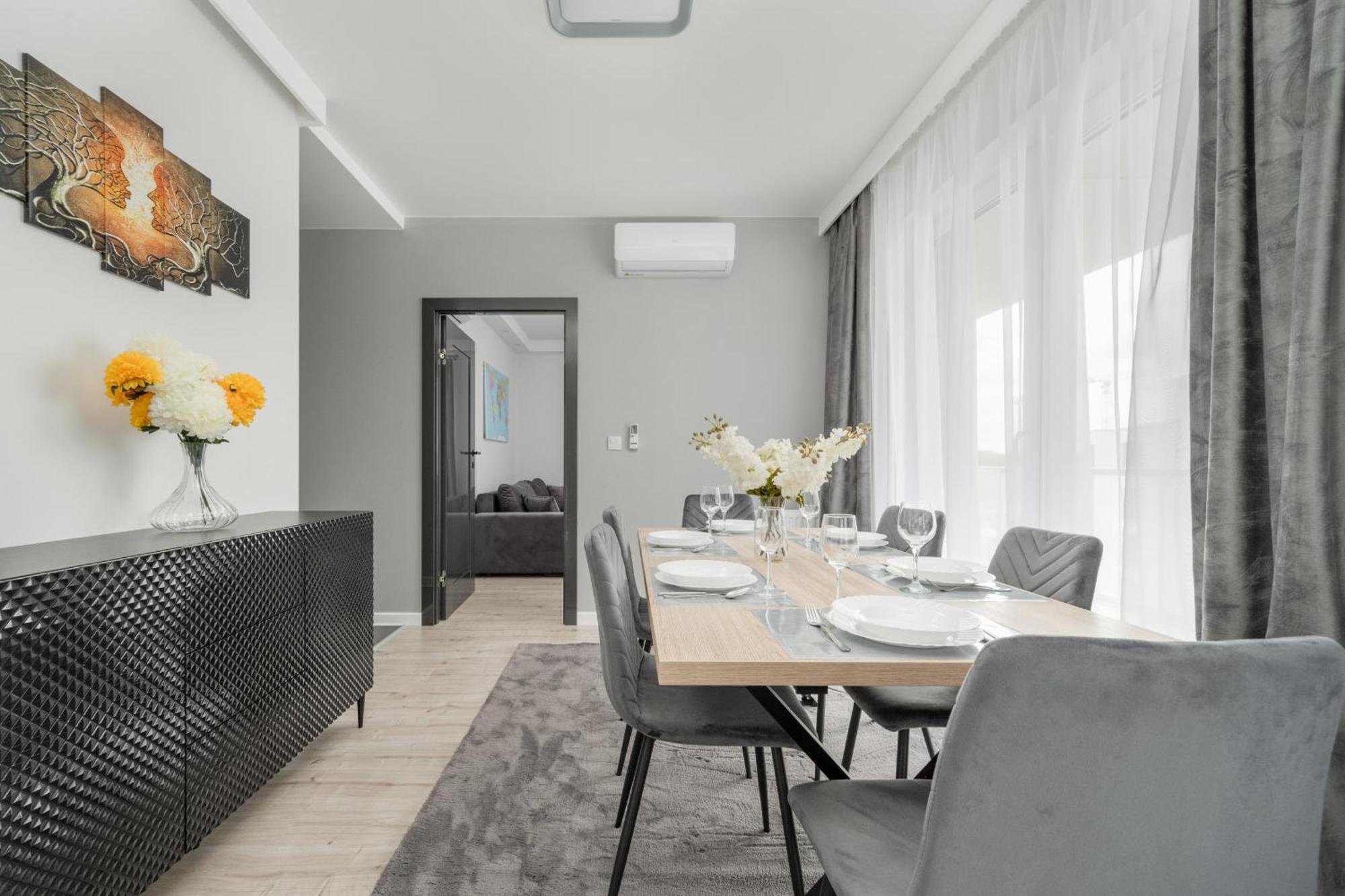 Luksusowy Apartament Z 3 Sypialniami, Klimatyzacja, Parkingiem I Biurkiem We Wroclawiu By Renters Prestige 외부 사진