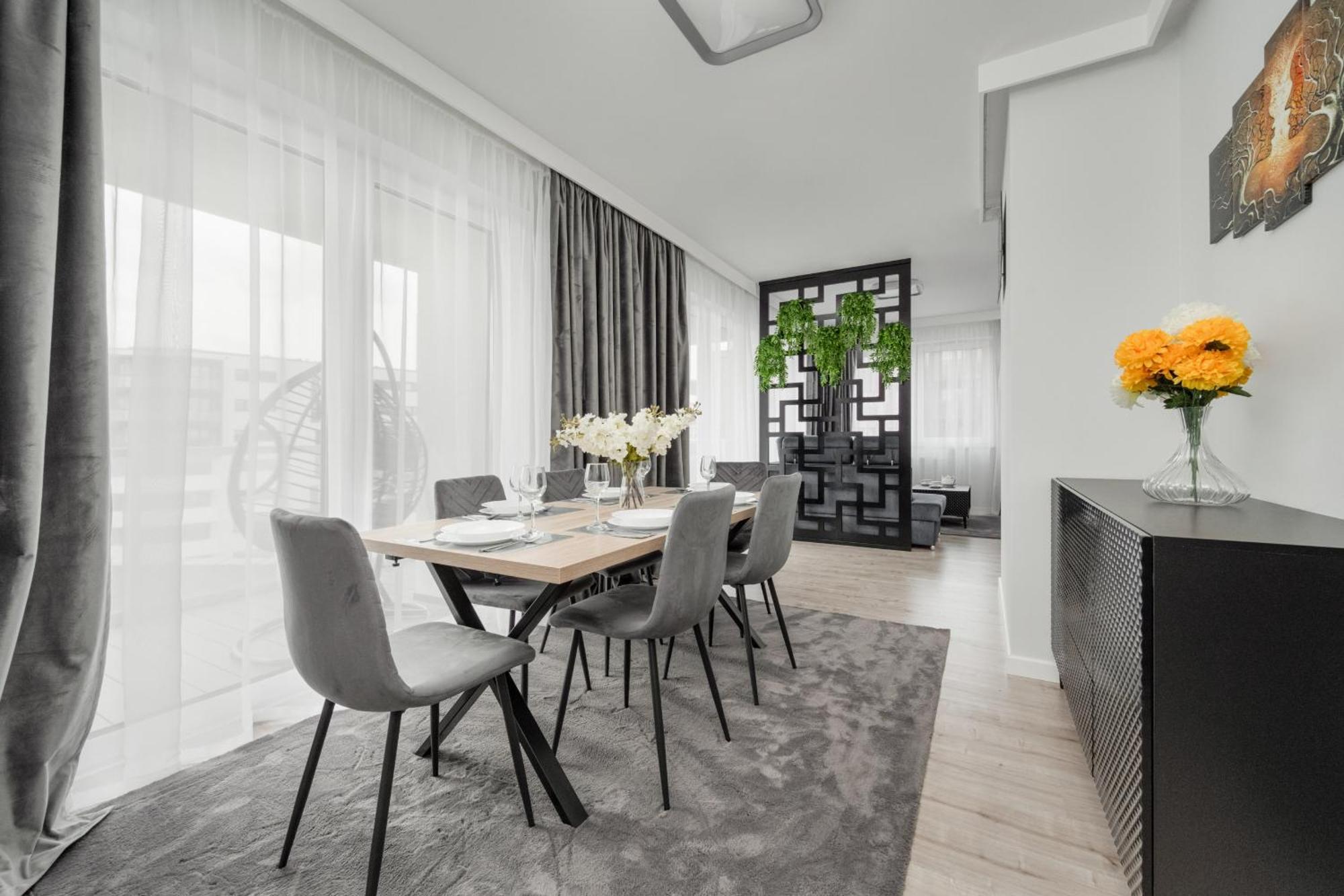 Luksusowy Apartament Z 3 Sypialniami, Klimatyzacja, Parkingiem I Biurkiem We Wroclawiu By Renters Prestige 외부 사진