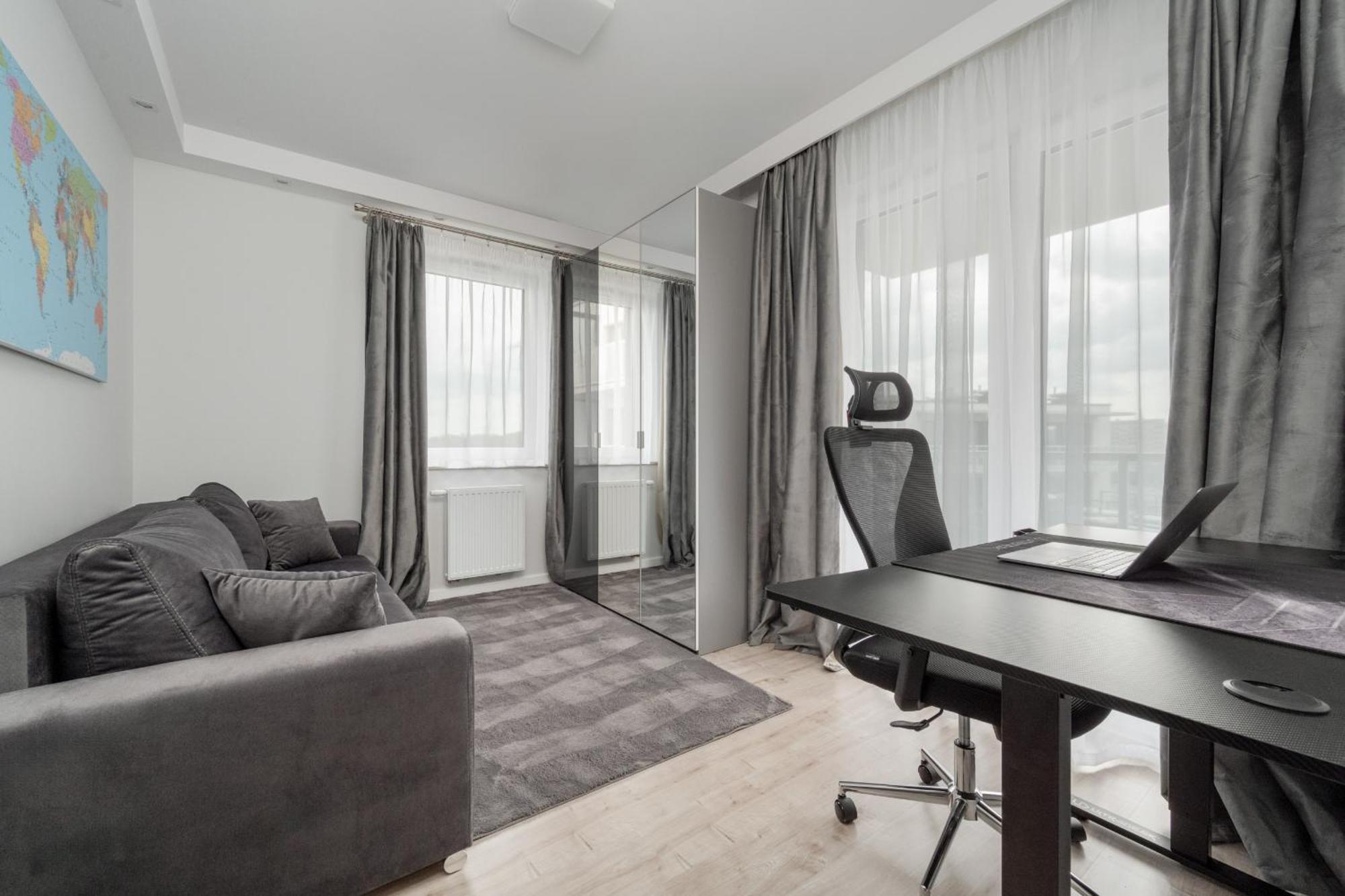 Luksusowy Apartament Z 3 Sypialniami, Klimatyzacja, Parkingiem I Biurkiem We Wroclawiu By Renters Prestige 외부 사진
